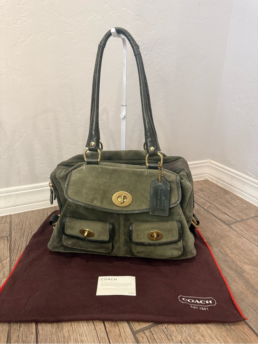 RARE COACH Bleeker Street 65th Anniversary Legacy Suede Peyton in Olive Green